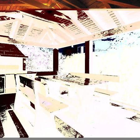 Lovely Apartment In Kastel Stafilic With Jacuzzi Kaštela المظهر الخارجي الصورة
