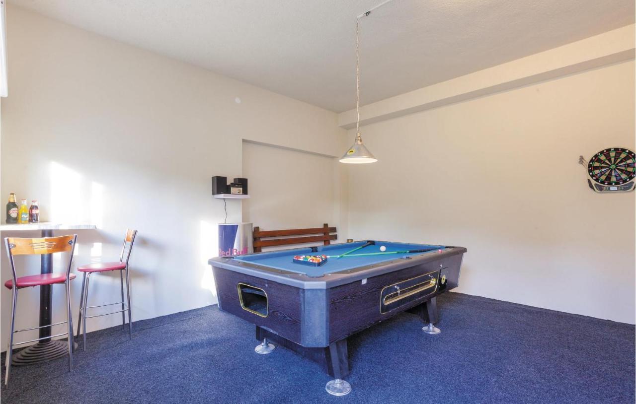 Lovely Apartment In Kastel Stafilic With Jacuzzi Kaštela المظهر الخارجي الصورة