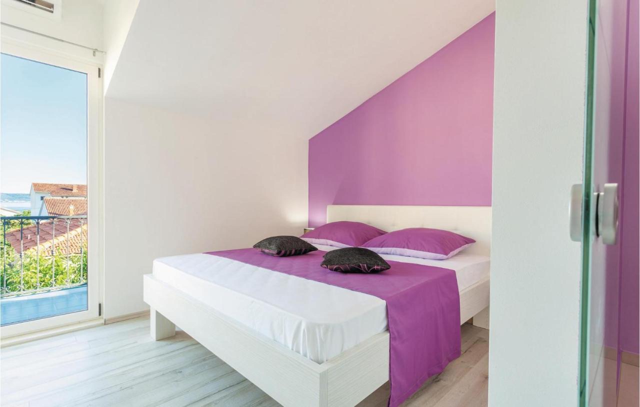 Lovely Apartment In Kastel Stafilic With Jacuzzi Kaštela المظهر الخارجي الصورة